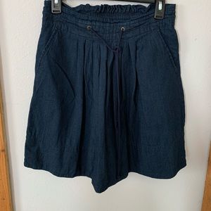 Jean skirt tied in the front